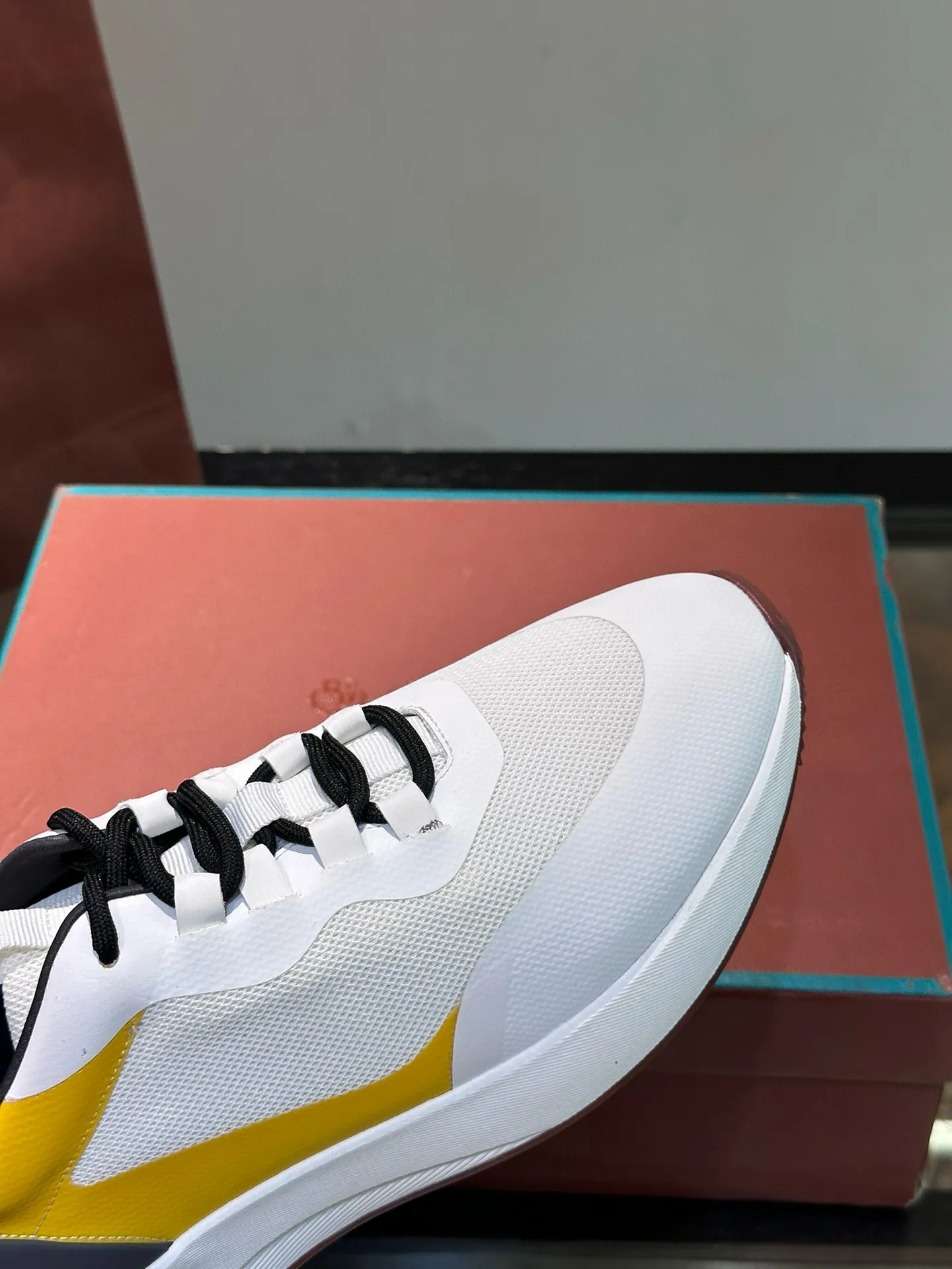 Factory price: 540💰Loro men's shoes💰iana niche Loro classic jogging shoes, men's lace-up casual shoes and sneakers, high-quality lightweight and comfortable fabrics, suitable for outdoor leisure, the color scheme is young and energetic, and it looks great with sportswear or casual suits! Size: 39-45 (38, 46 customized)